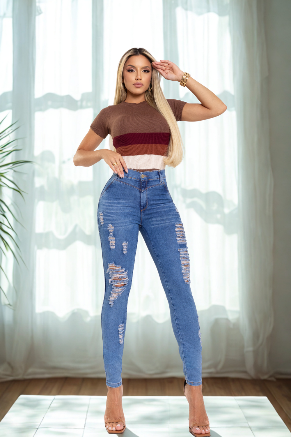 Calça Jeans Skinny Levanta Bumbum Feminina Destroyed