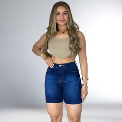 Bermuda Meia Coxa Jeans Feminina Detalhes Ilhos